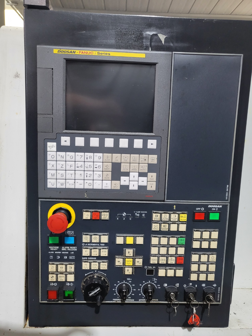 두산6인치 CNC선반 LYNX-220G(2015년식) 2대