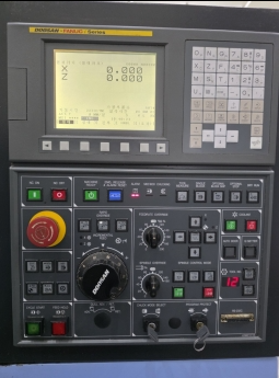 두산 CNC선반  6인치  LYNX-220A (2010년 2월)