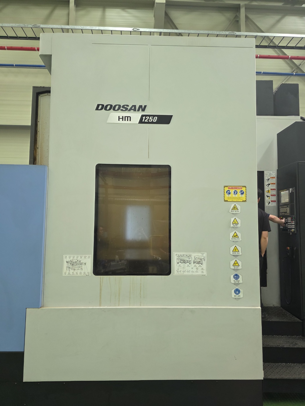 두산  호리젠탈 머시닝센터  HM-1250 (2018년 10월)