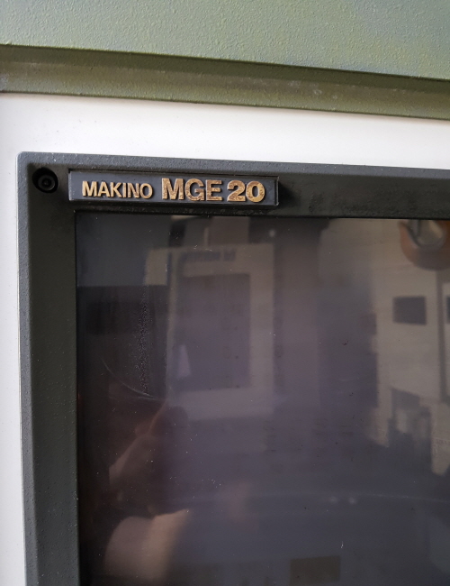 마키노 방전기 EDNC64, 마끼노 방전기 EDNC64, 마키노방전가공기EDNC64,마끼노방전가공기EDNC64, 마키노 EDNC64