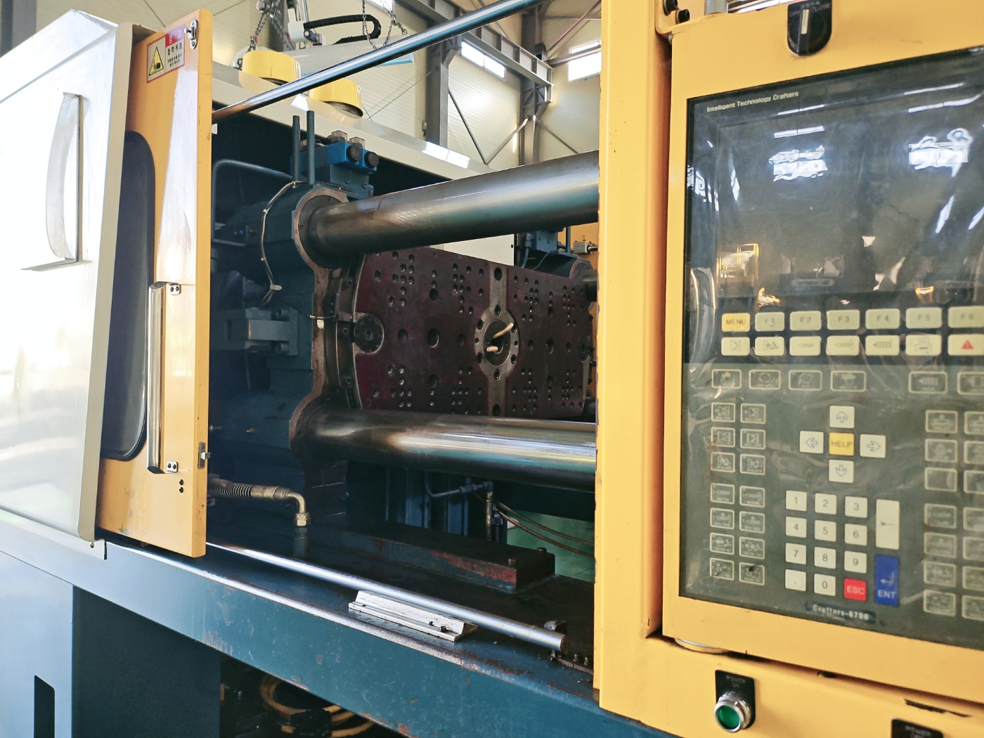 BMK 사출기 220톤 2컬러타입(2007년 4월)