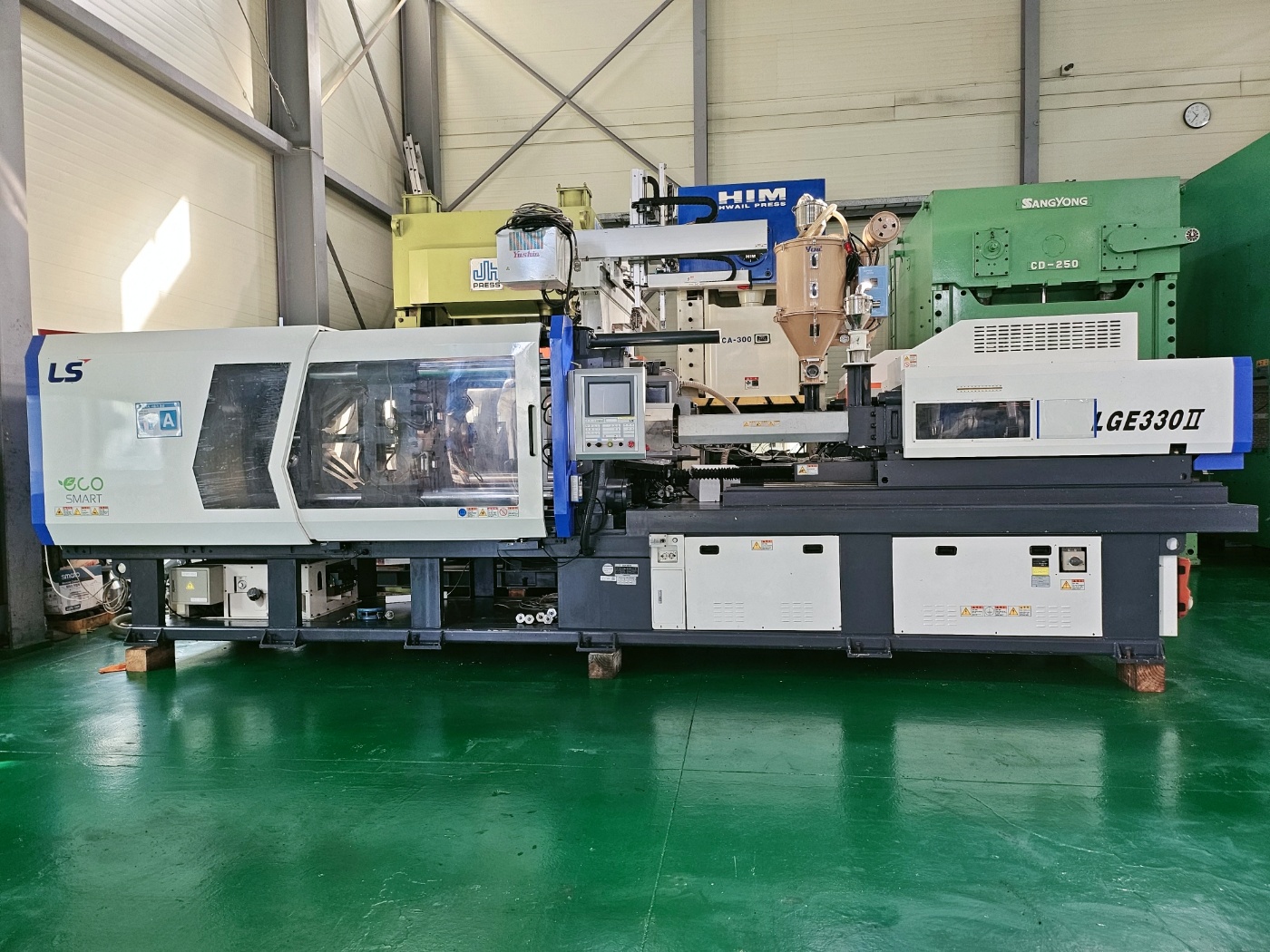 LS엠트론 전동사출기 330톤 LGE-330Ⅱ (2015년 2월)