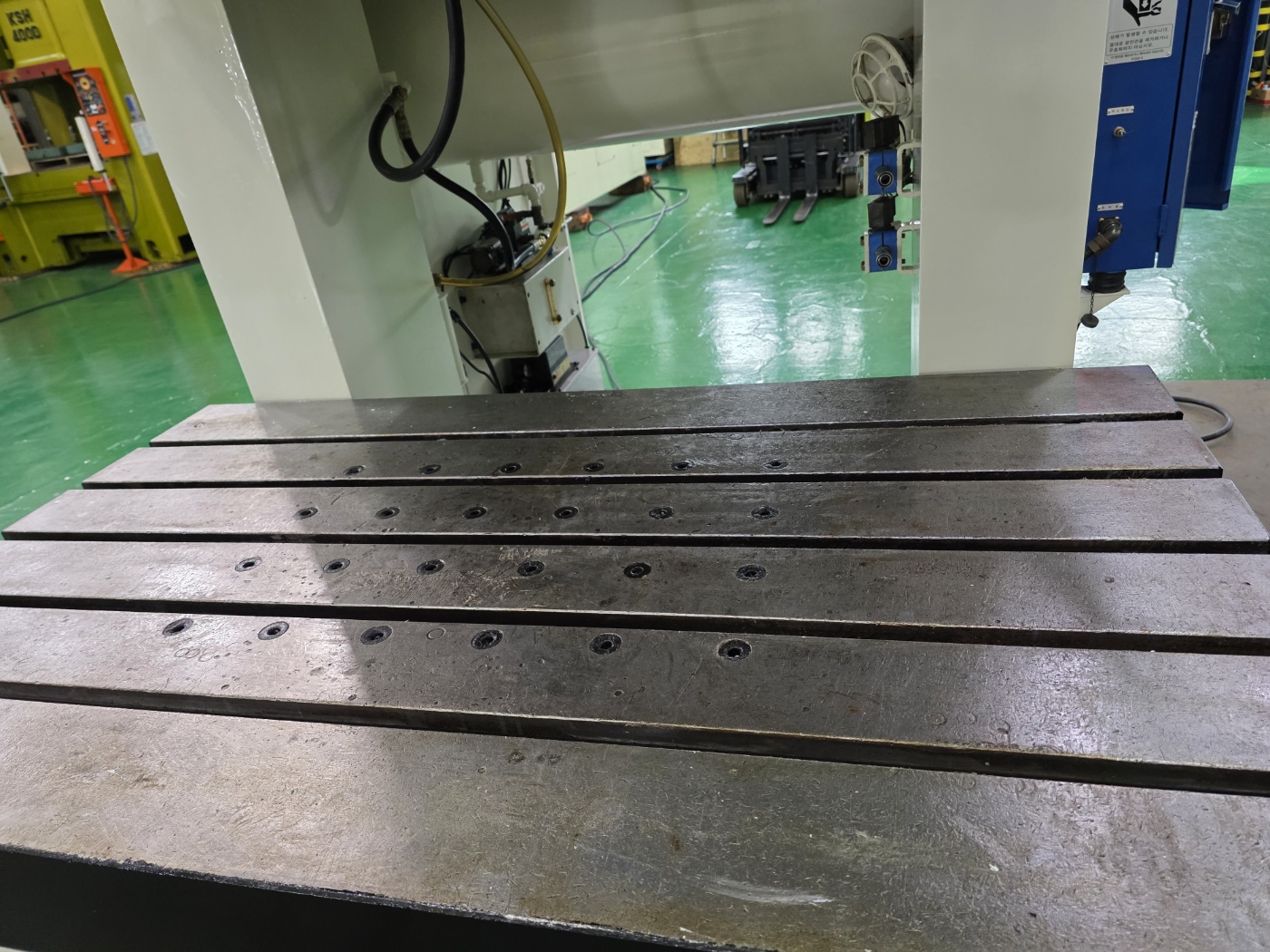 심팩프레스 250톤  CS-250 다이쿠션 有 (2013년 9월)