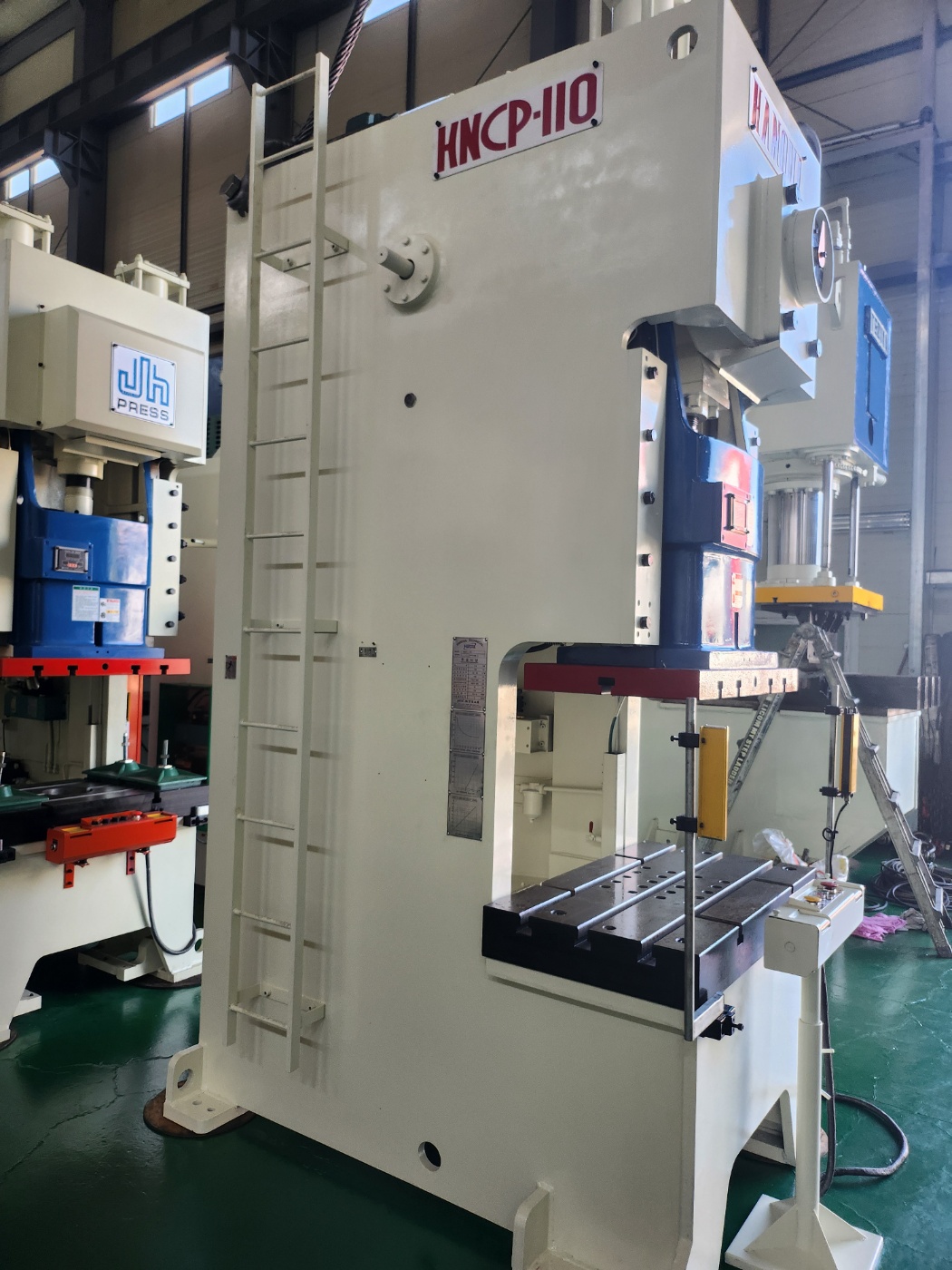 한얼 C형프레스 110톤-다이쿠션 有 (2009년 10월)