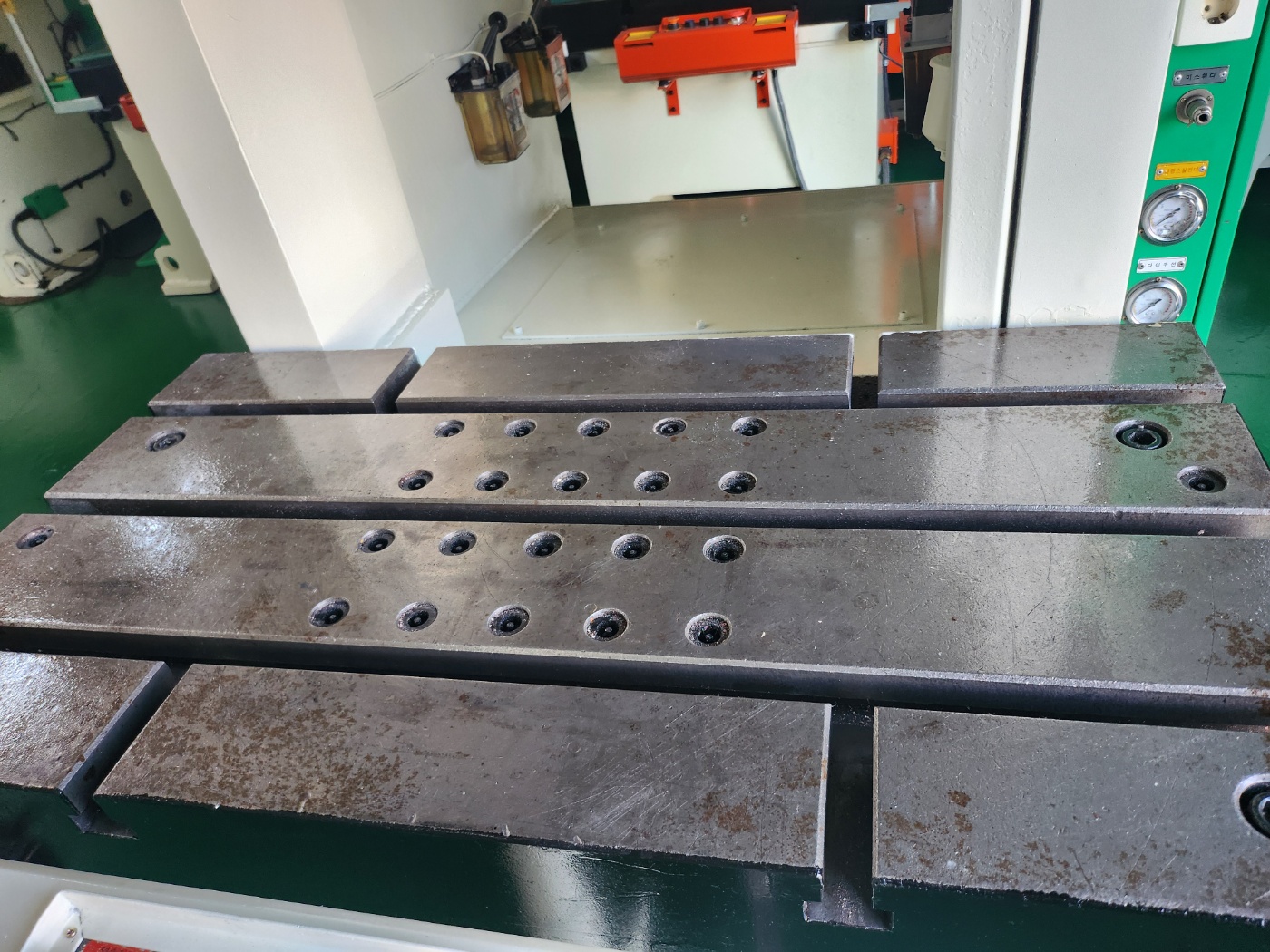 한얼 C형프레스 110톤-다이쿠션 有 (2009년 10월)