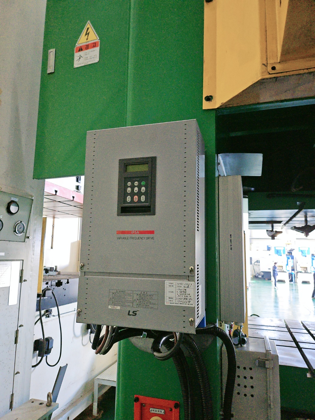 심팩 세미더블프레스 400톤 MC2-400 (2006년 9월)