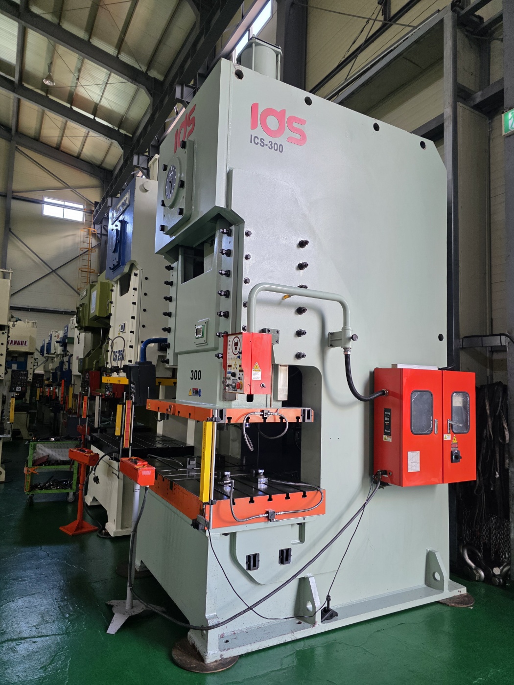 IDS C형프레스 300톤 ICS-300 (2017년 3월)