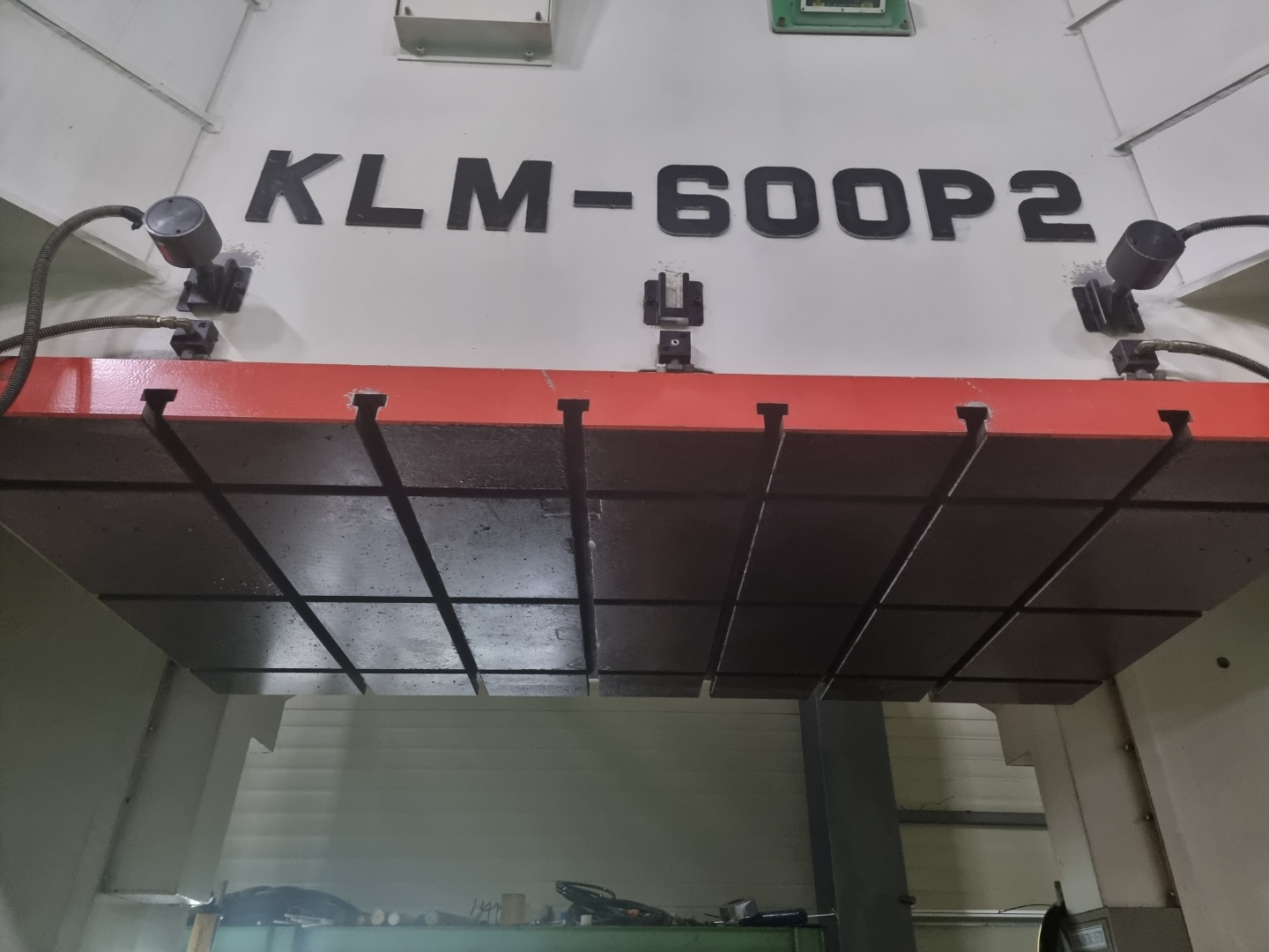 케이엠씨(KMC) 링크 더블프레스 600톤  (2012년 6월)