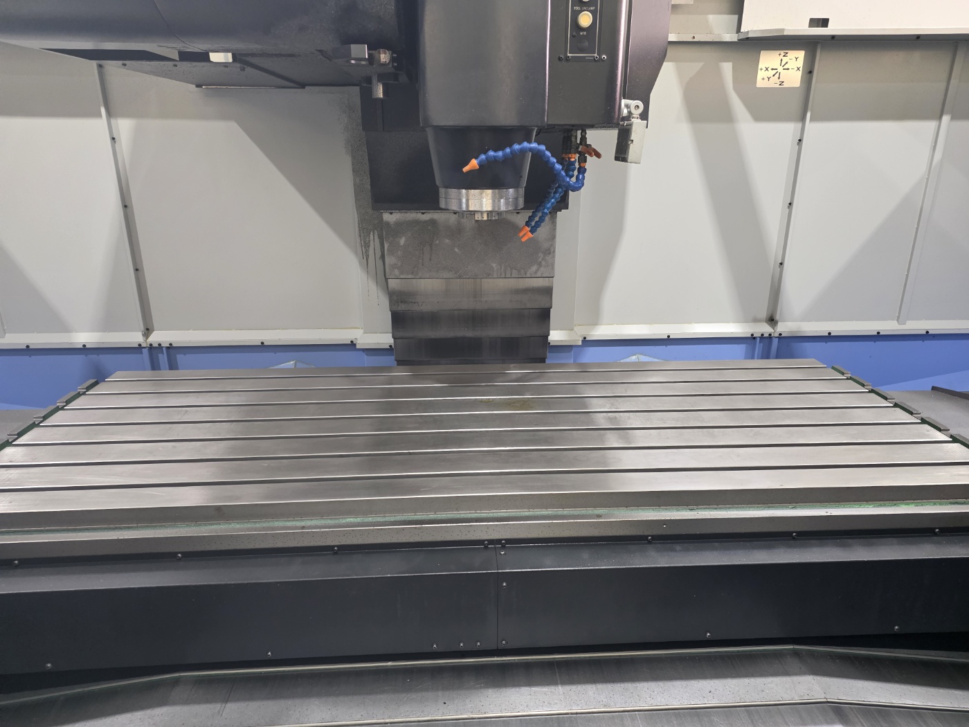 두산 머시닝센터  VM-960L 풀커버 8000RPM (2025년 2월) 현장판매합니다.