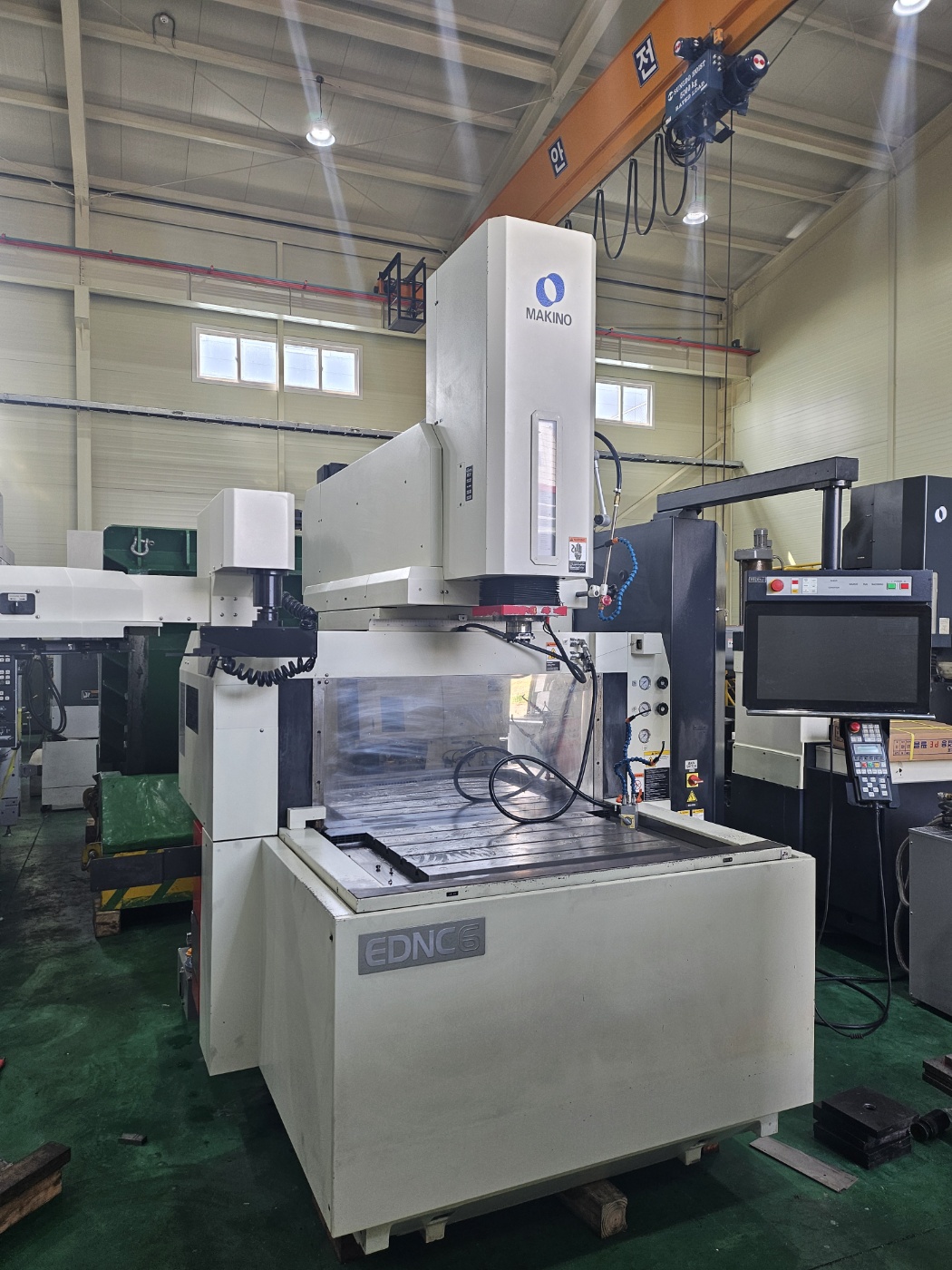 마키노 방전기 EDNC6, 마끼노 방전기 EDNC6, 마키노방전가공기EDNC6, 마끼노방전가공기EDNC6, 마키노 EDNC6