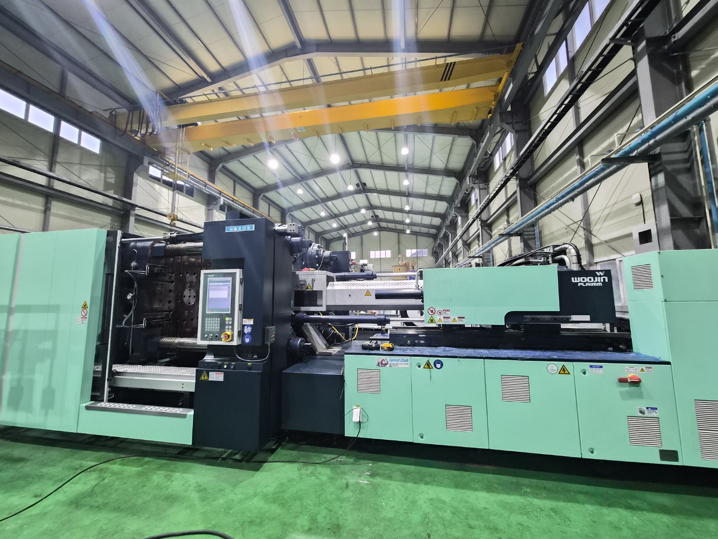 우진사출기 650톤  DL650A5 하이브리드 타입 (2022년 7월)  현장판매합니다.