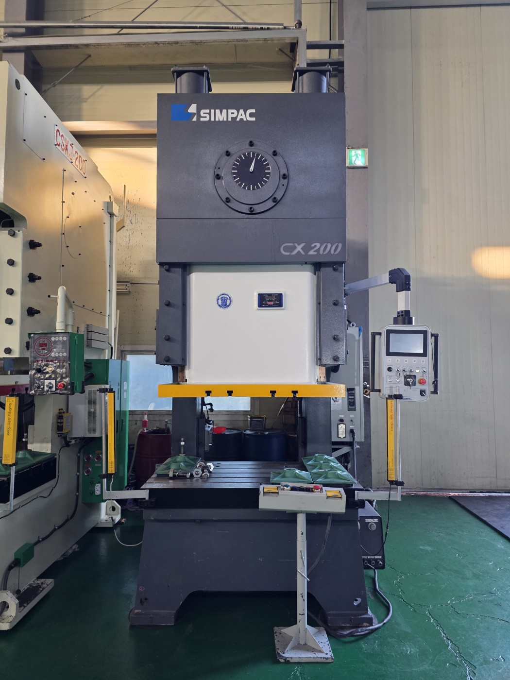 심팩프레스 200톤  CX-200 신형타입 (2021년 3월)