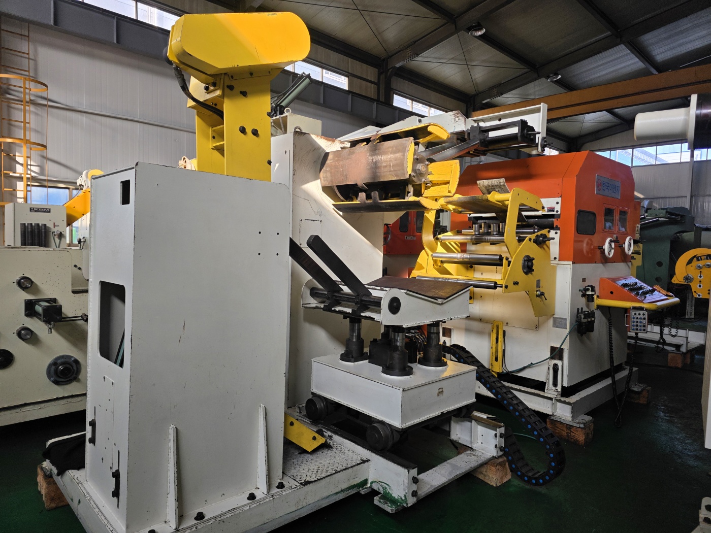 한국이엔지  NC레벨러피더 6T-700, 코일카,샤링기포함 (2008년 10월)