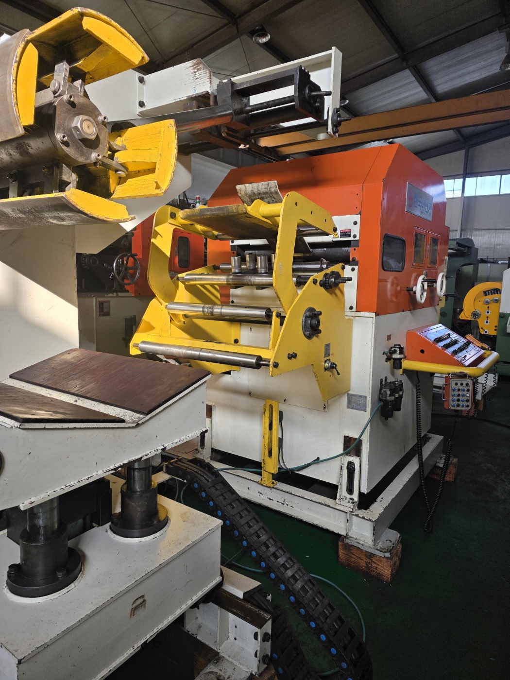 한국이엔지  NC레벨러피더 6T-700, 코일카,샤링기포함 (2008년 10월)