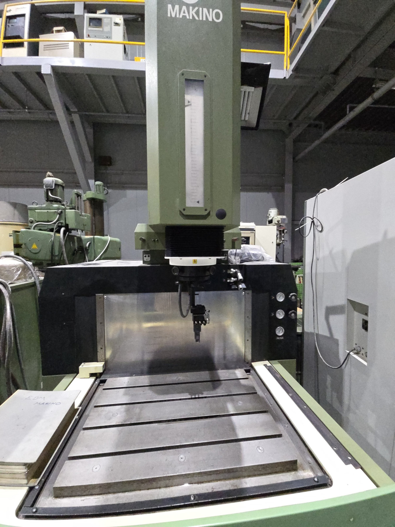 마키노 방전기 EDNC43, 마키노 방전가공기 EDNC43, 마키노방전기EDNC43, 마키노방전가공기EDNC43