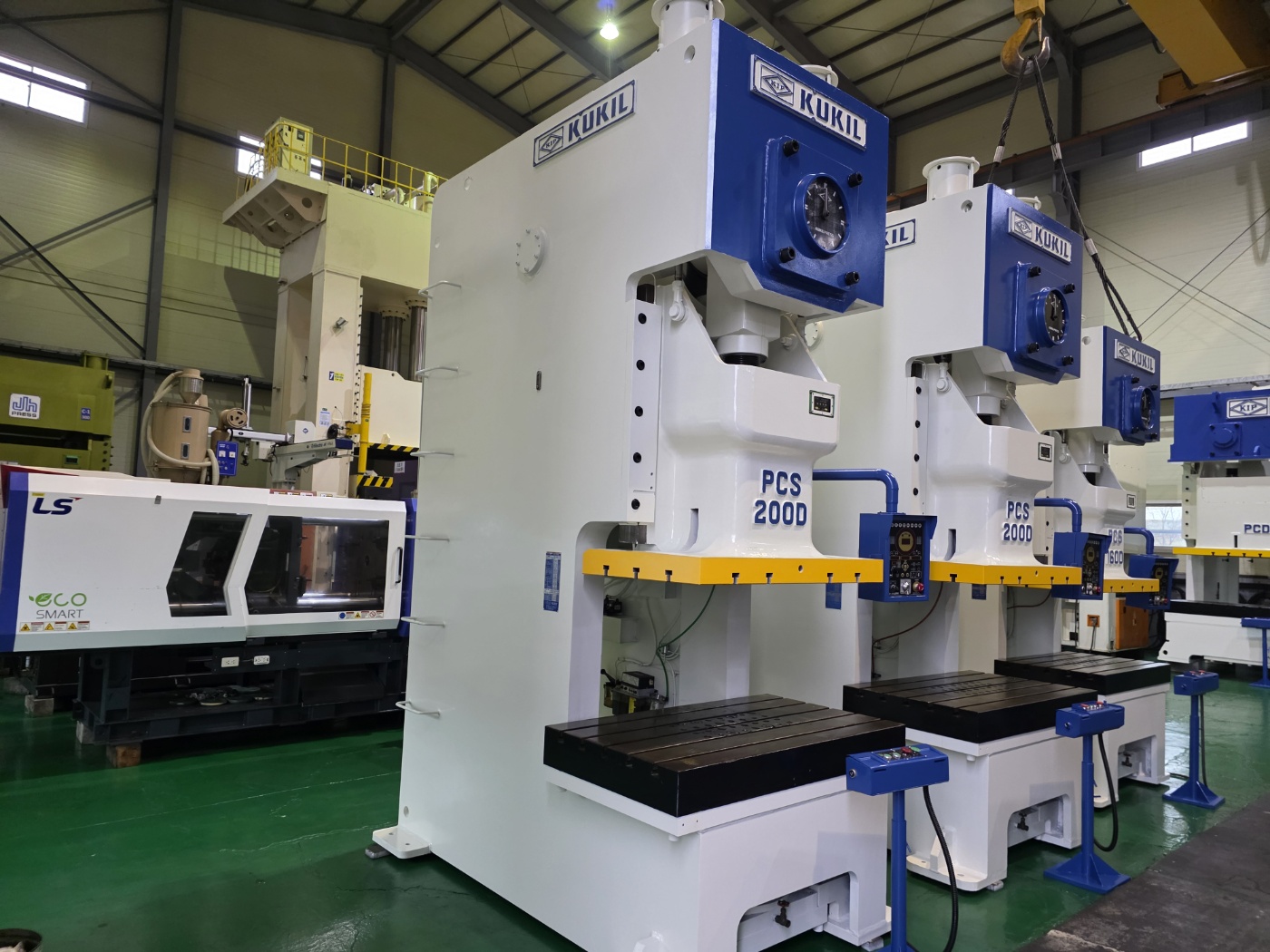 국일프레스 200톤-다이쿠션 有 (2008년 3월) 동일사양 2식