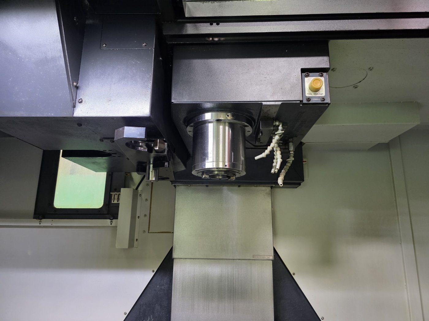 두산 머시닝센터  MYNX6500/50  8000RPM (2017년 5월)