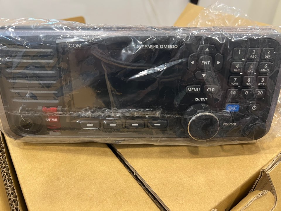 [미사용 새상품] 아이콤(ICOM) GM600 Class A DSC VHF 선박용 무선통신기 (MED 인증)
