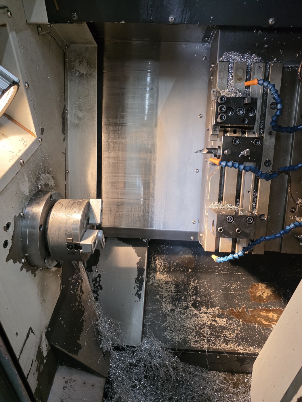 두산 CNC선반  6인치 갱타입  LYNX-220GS (2012년 7월)