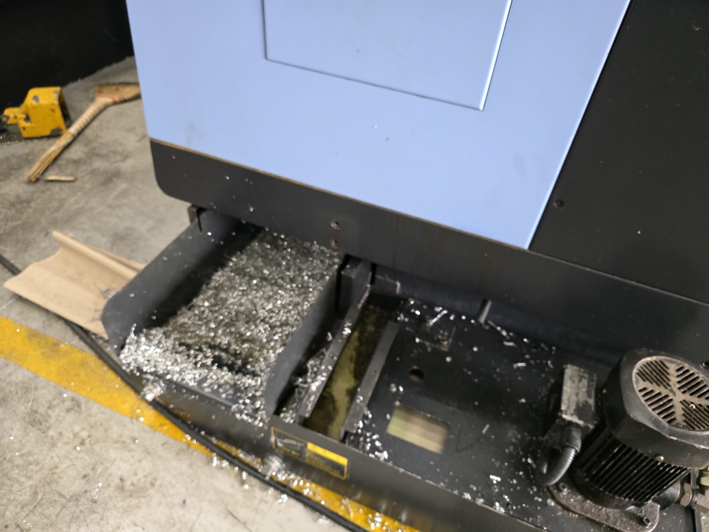 두산 CNC선반  6인치  LYNX-220A (2010년 2월)