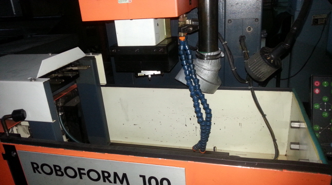 샤밀 방전기 RF100, 샤밀 방전가공기 RF100, 샤밀방전기RF100, 샤밀방전가공기RF100, 샤밀 방전기 ROBOFORM100