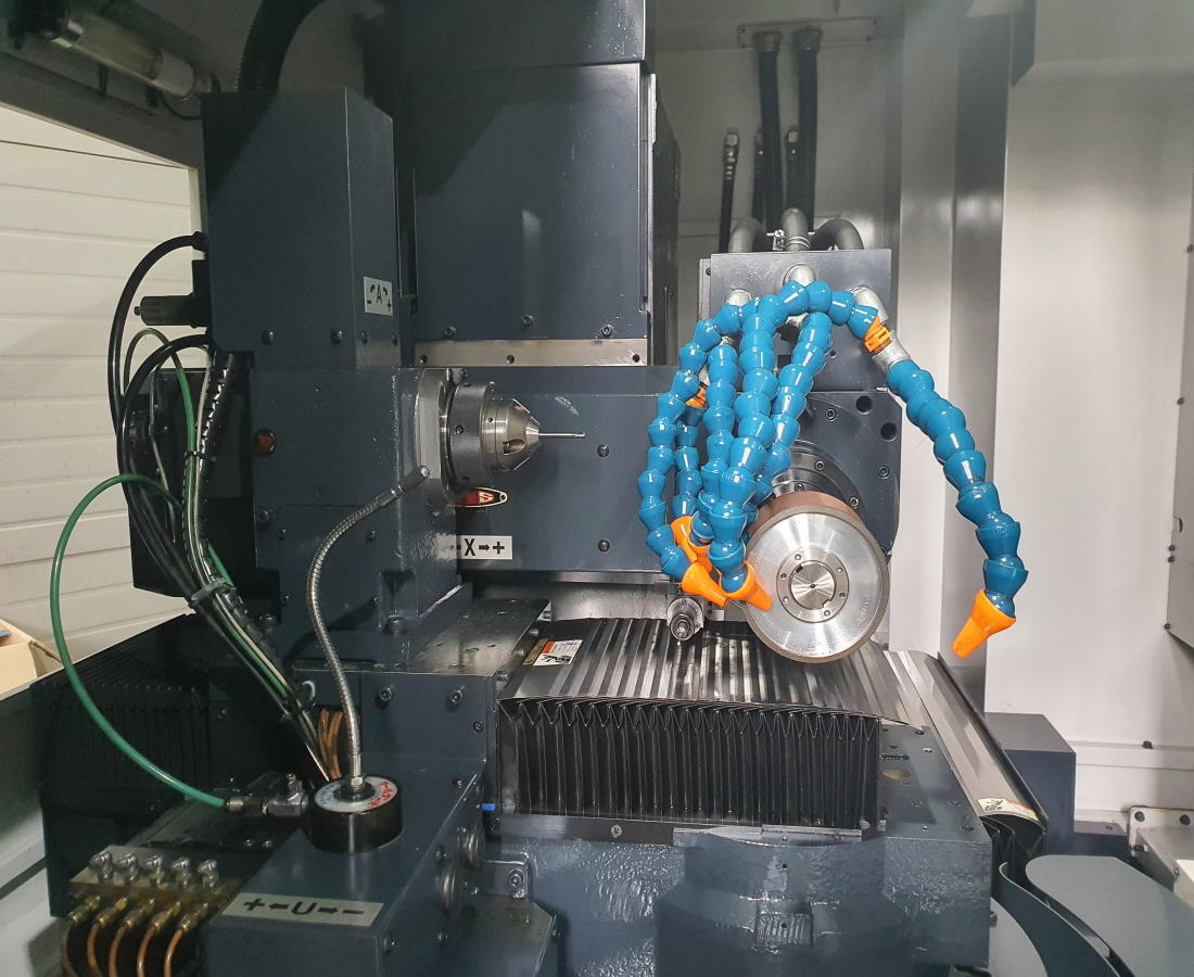 마키노세이키 공구연마기 CNJ5U-H, 마키노세이끼 공구연마기 CNJ5U-H, 마키노세이키공구연마기CNJ5U-H,마키노세이끼공구연마기CNJ5U-H, 공구연삭기CNJ5U-H