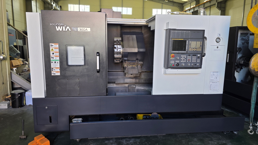 현대위아 CNC선반 L300A