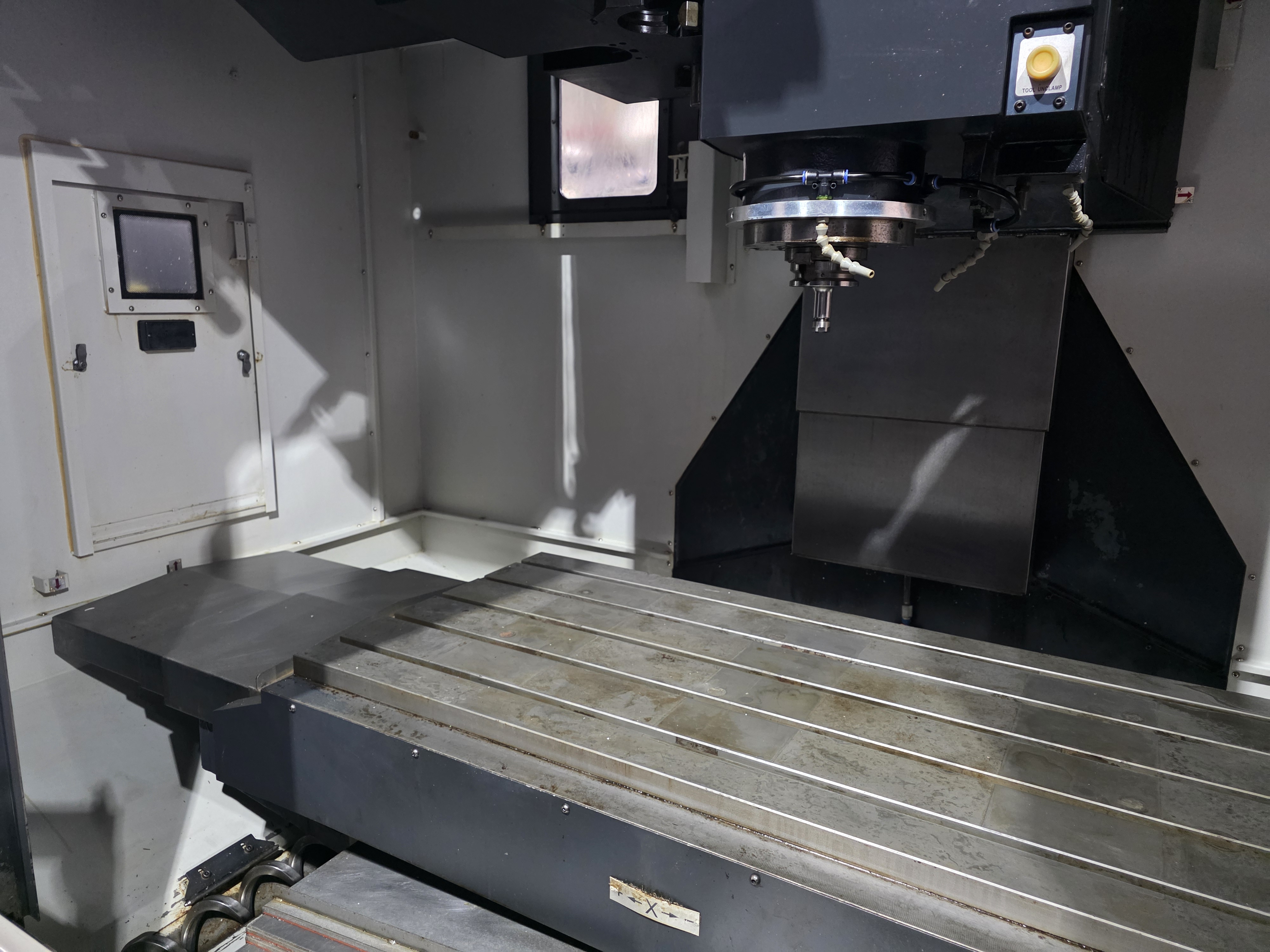 두산6호 머시닝센타 MYNX-6500/50(G/B) (2013년식)