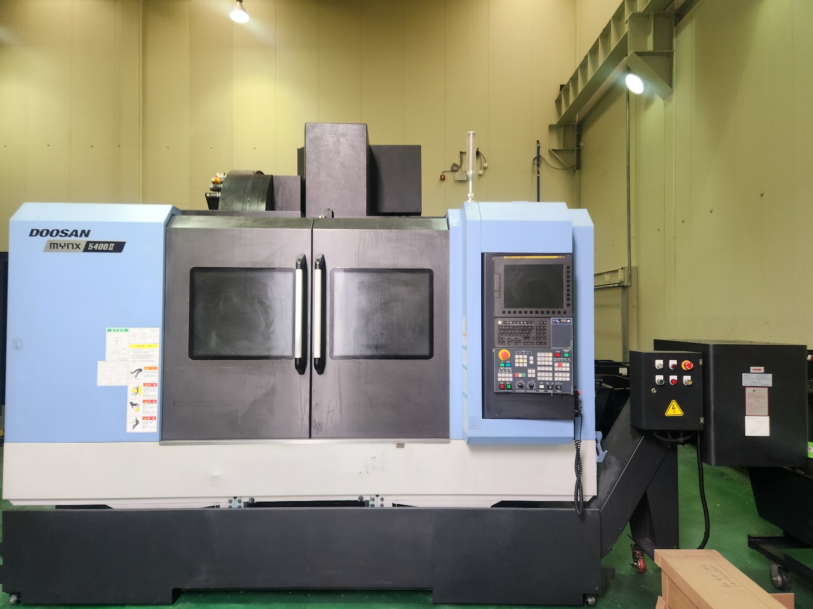 두산 머시닝센터 MYNX5400 II  12000RPM (2021년 8월)