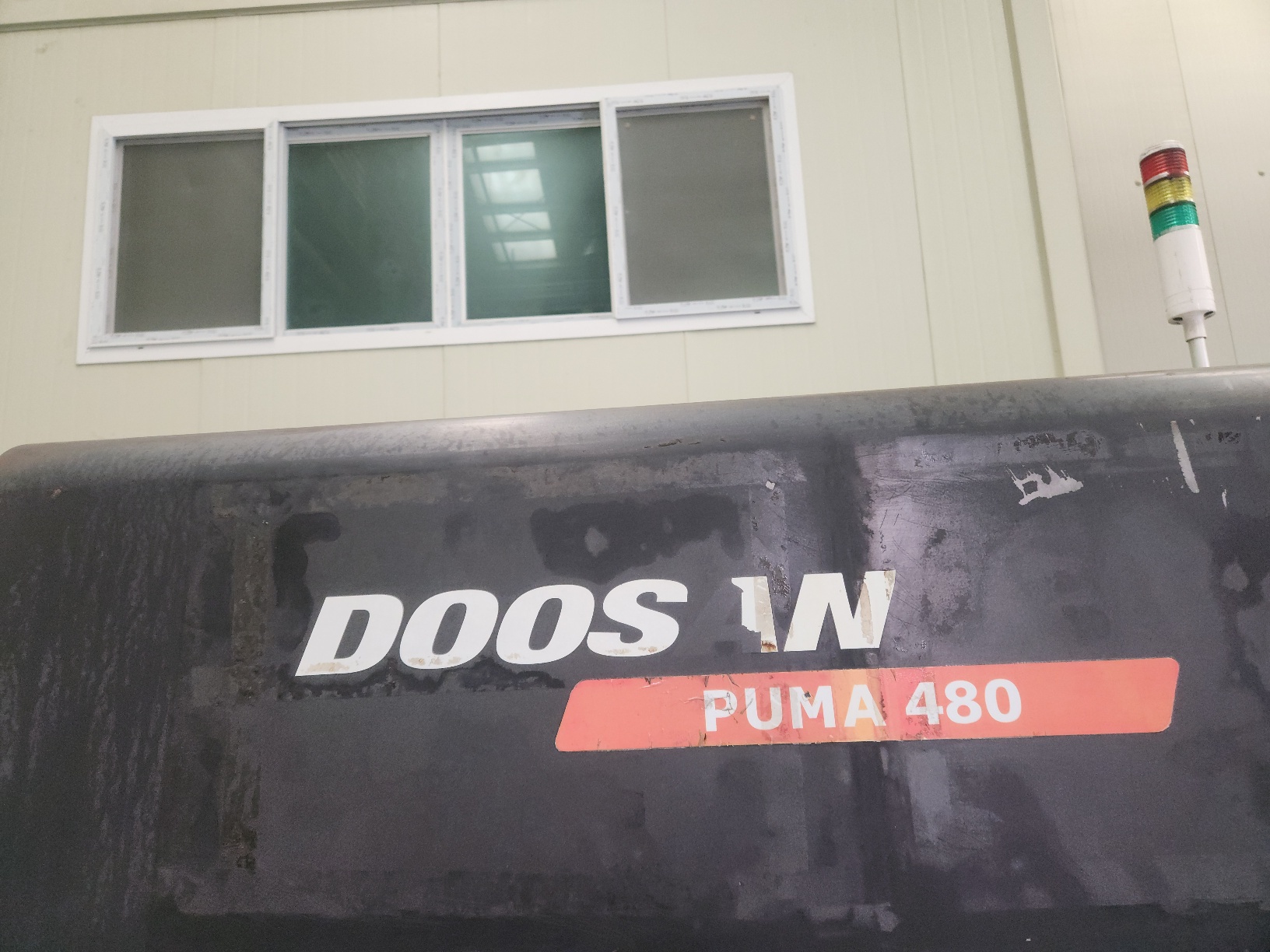 두산 CNC선반  PUMA-480  24인치  (2010년 7월)