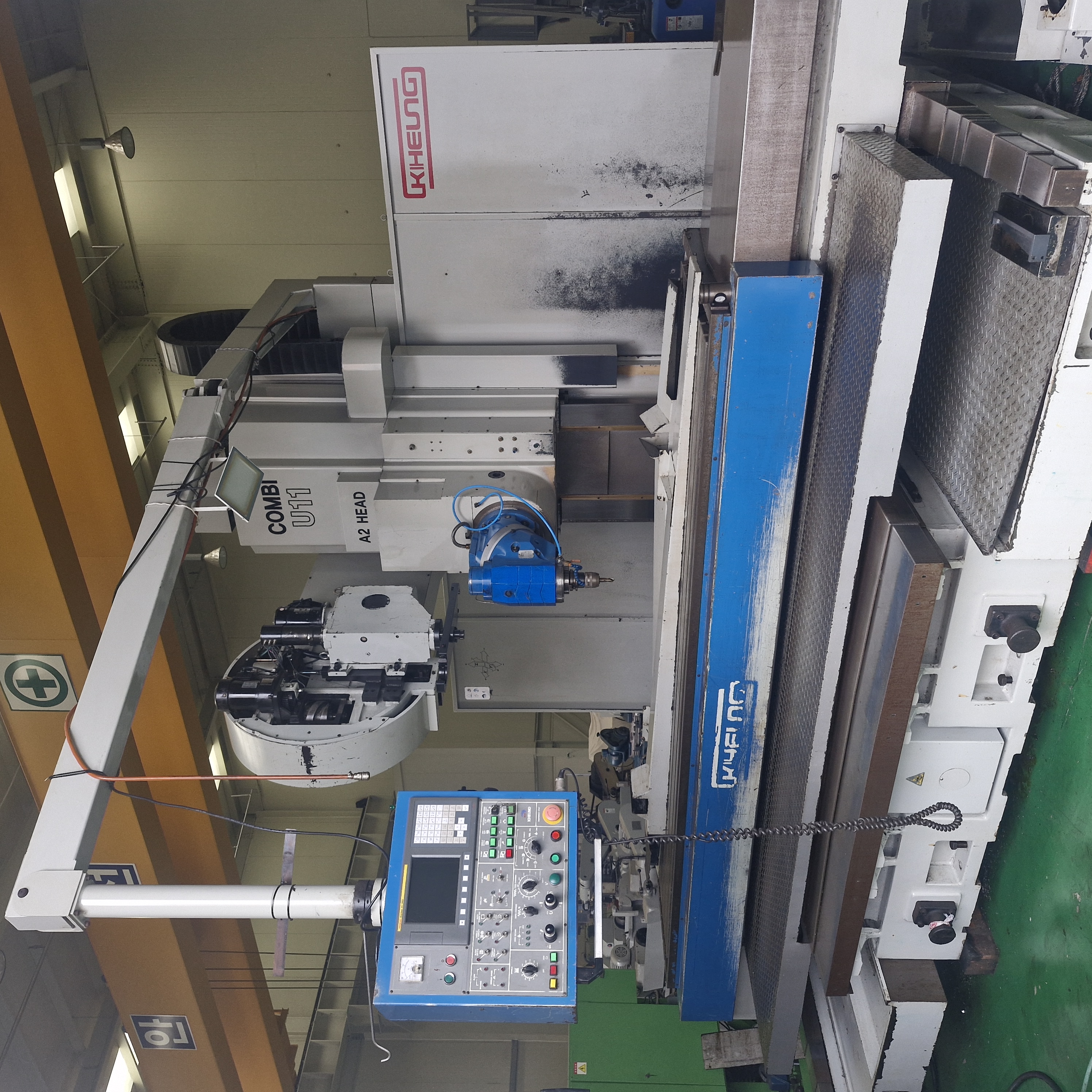 기흥11호기(COMBI-U11, 220V, 세미NC, 화낙시스템)